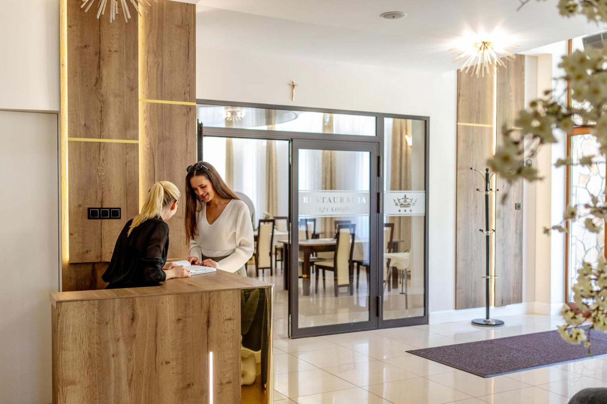 Trzy Korony Hotel Glogow Malopolski Luaran gambar
