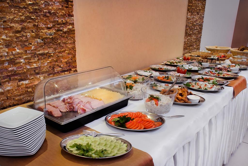 Trzy Korony Hotel Glogow Malopolski Luaran gambar